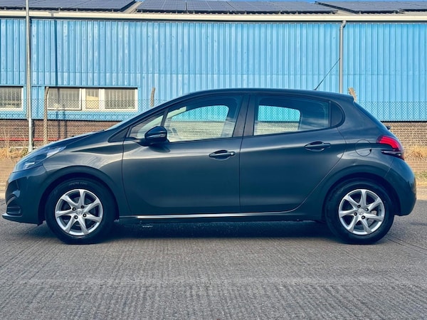 Used Peugeot 208 2016 for sale - 74750992: Photo 4