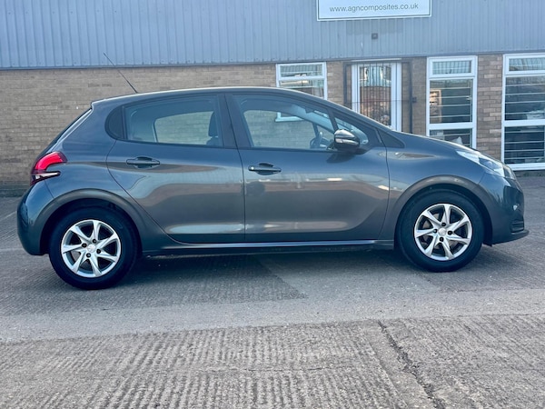 Used Peugeot 208 2016 for sale - 74750992: Photo 7