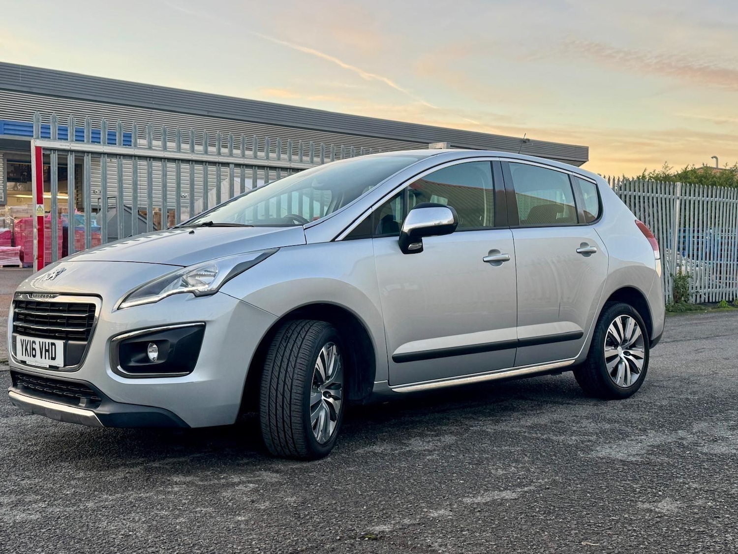 Used Peugeot 3008 2016 for sale - 76689591: Photo 6