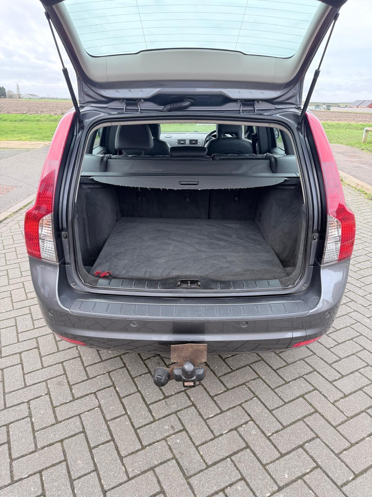 Used Volvo V50 2012 for sale - 77724216: Photo 11