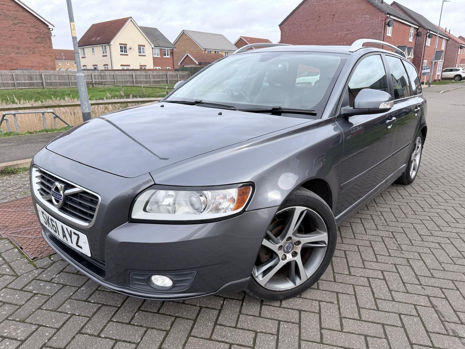Used Volvo V50 2012 for sale - 77724216: Photo 2