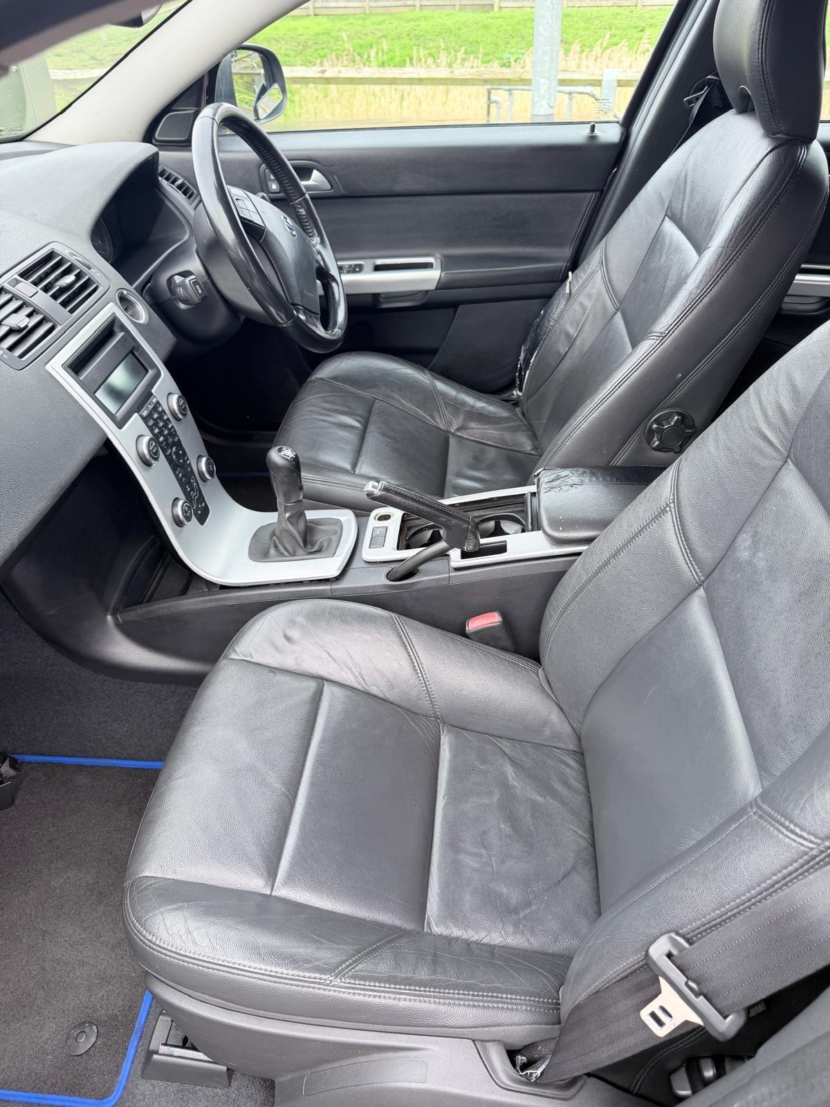 Used Volvo V50 2012 for sale - 77724216: Photo 3