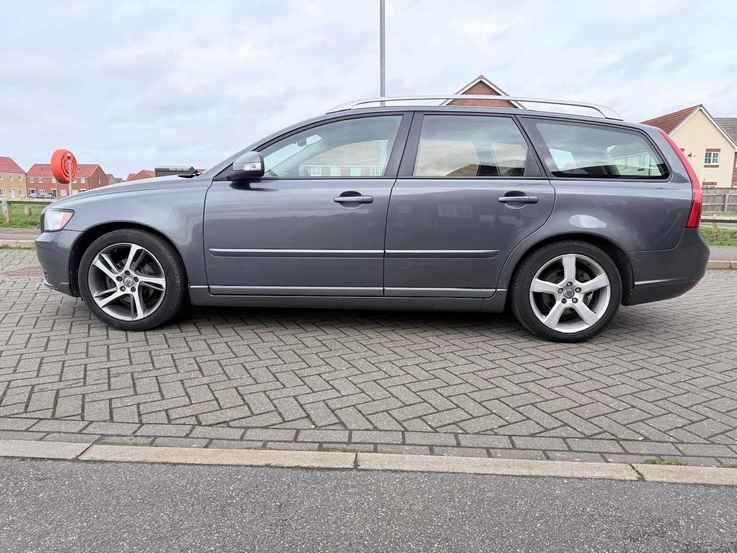 Used Volvo V50 2012 for sale - 77724216: Photo 4