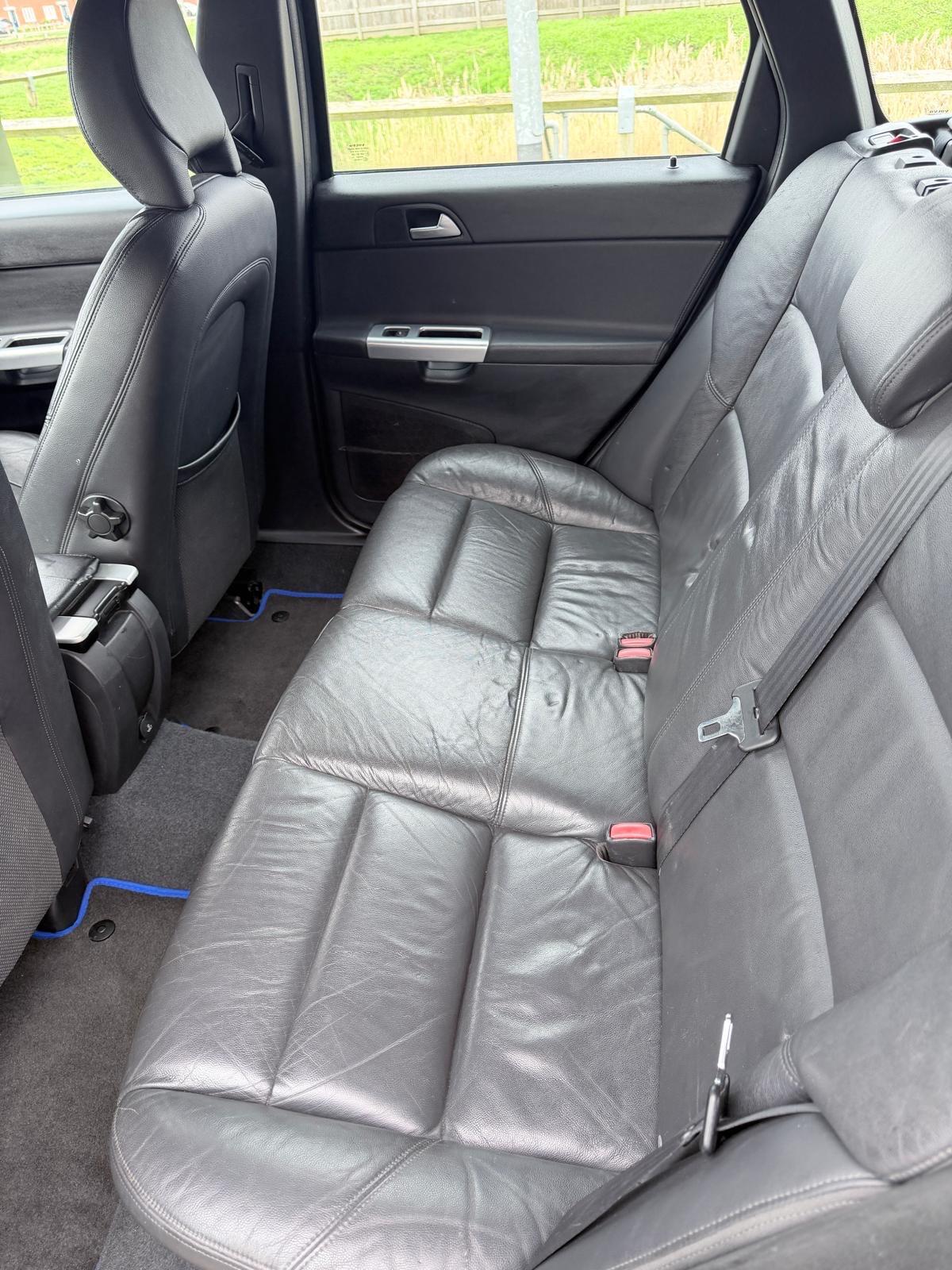 Used Volvo V50 2012 for sale - 77724216: Photo 8