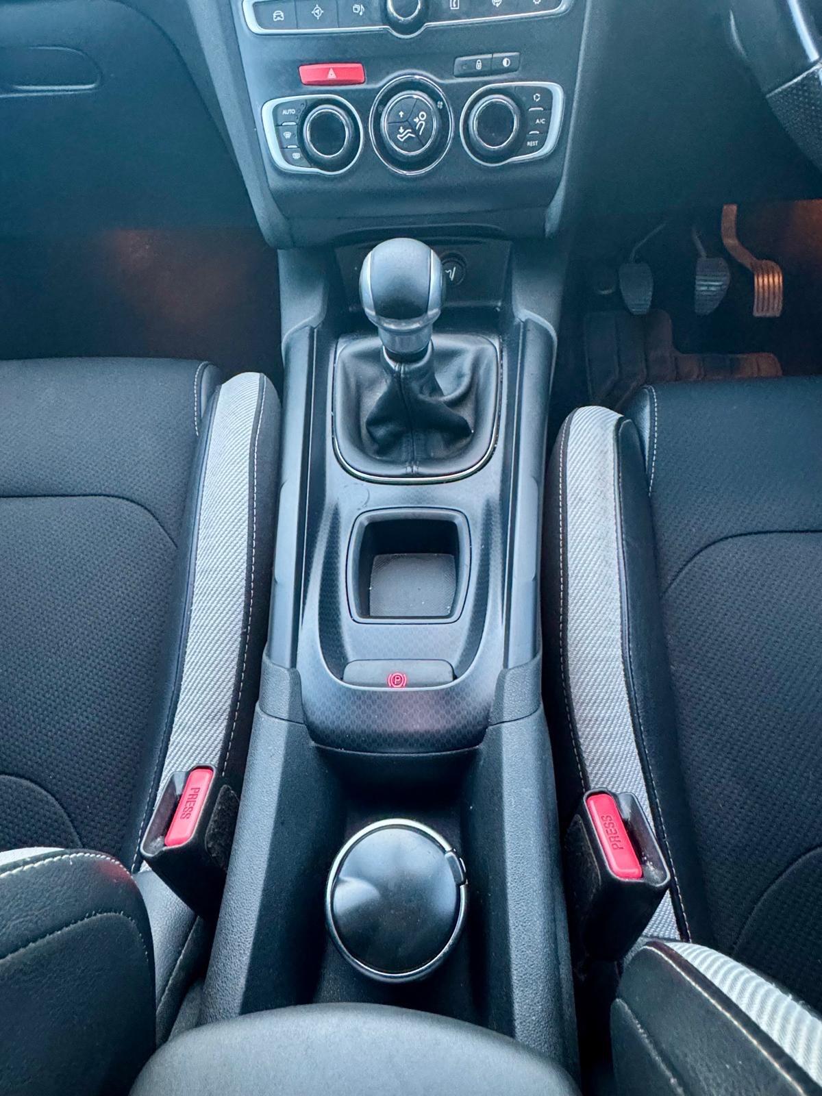 Used Citroen DS4 2015 for sale - 76988544: Photo 27