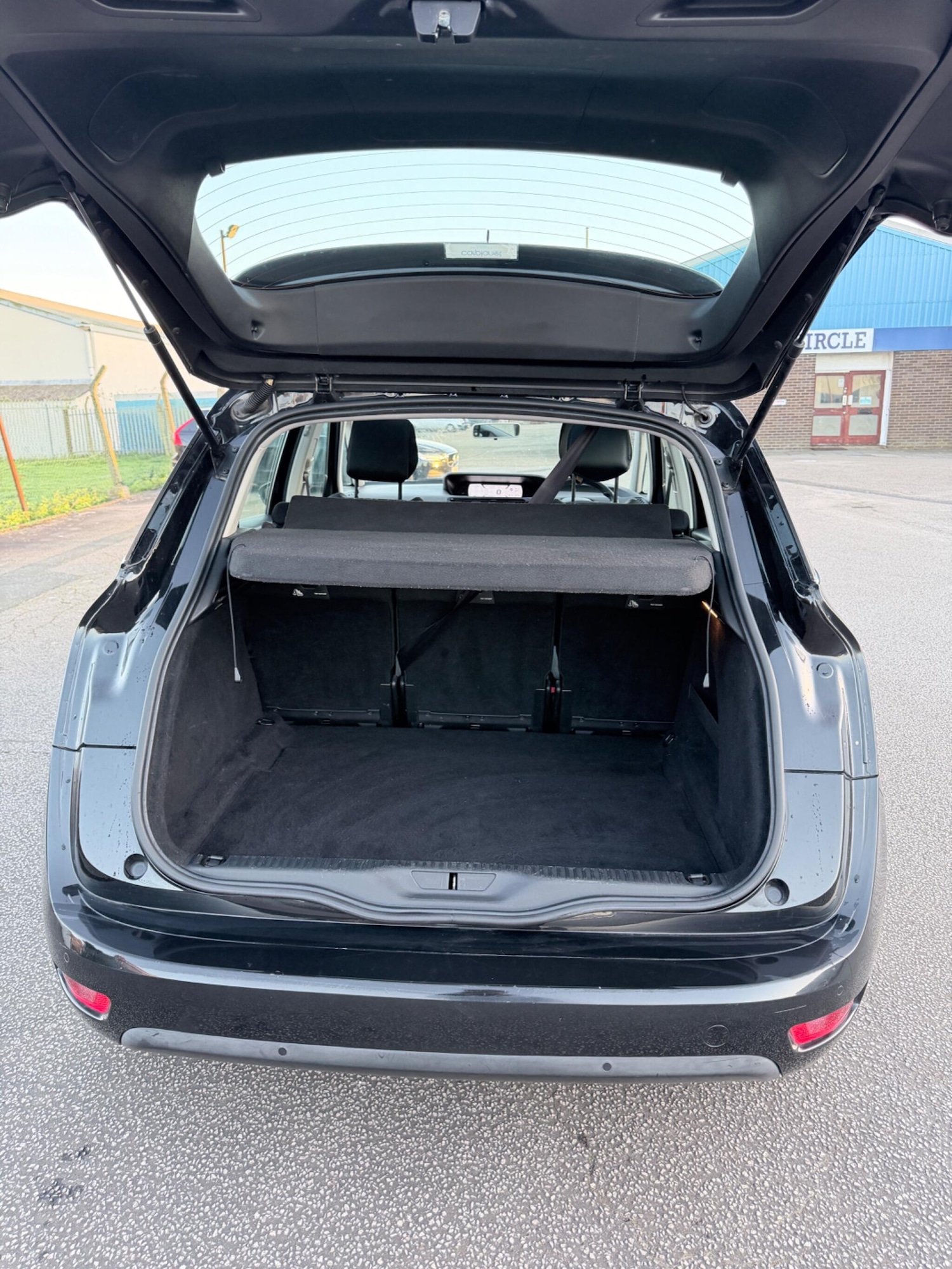 Used Citroen C4 Picasso 2016 for sale - 77940766: Photo 8