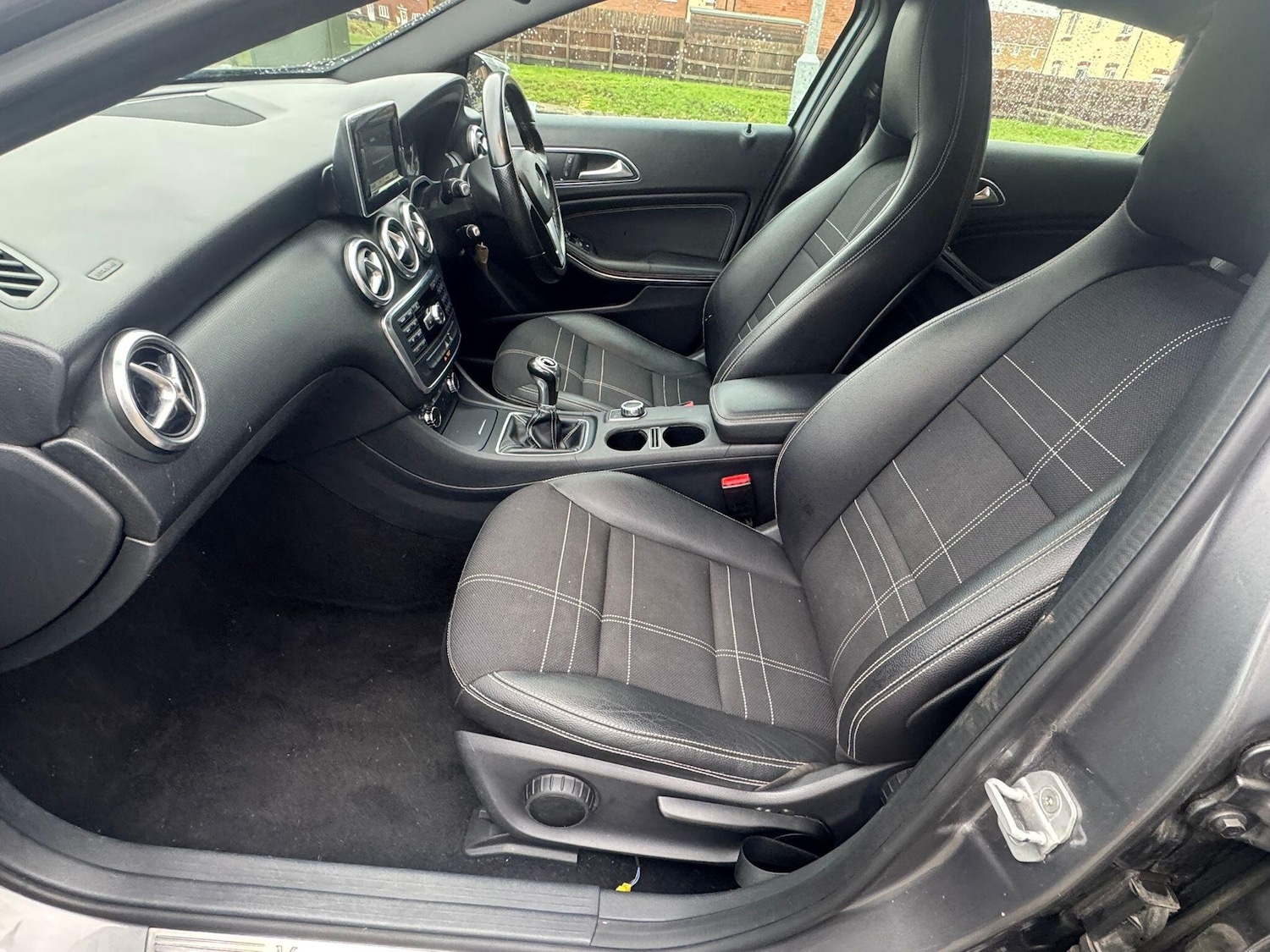 Used Mercedes-Benz A-Class 2015 for sale - 76759607: Photo 20