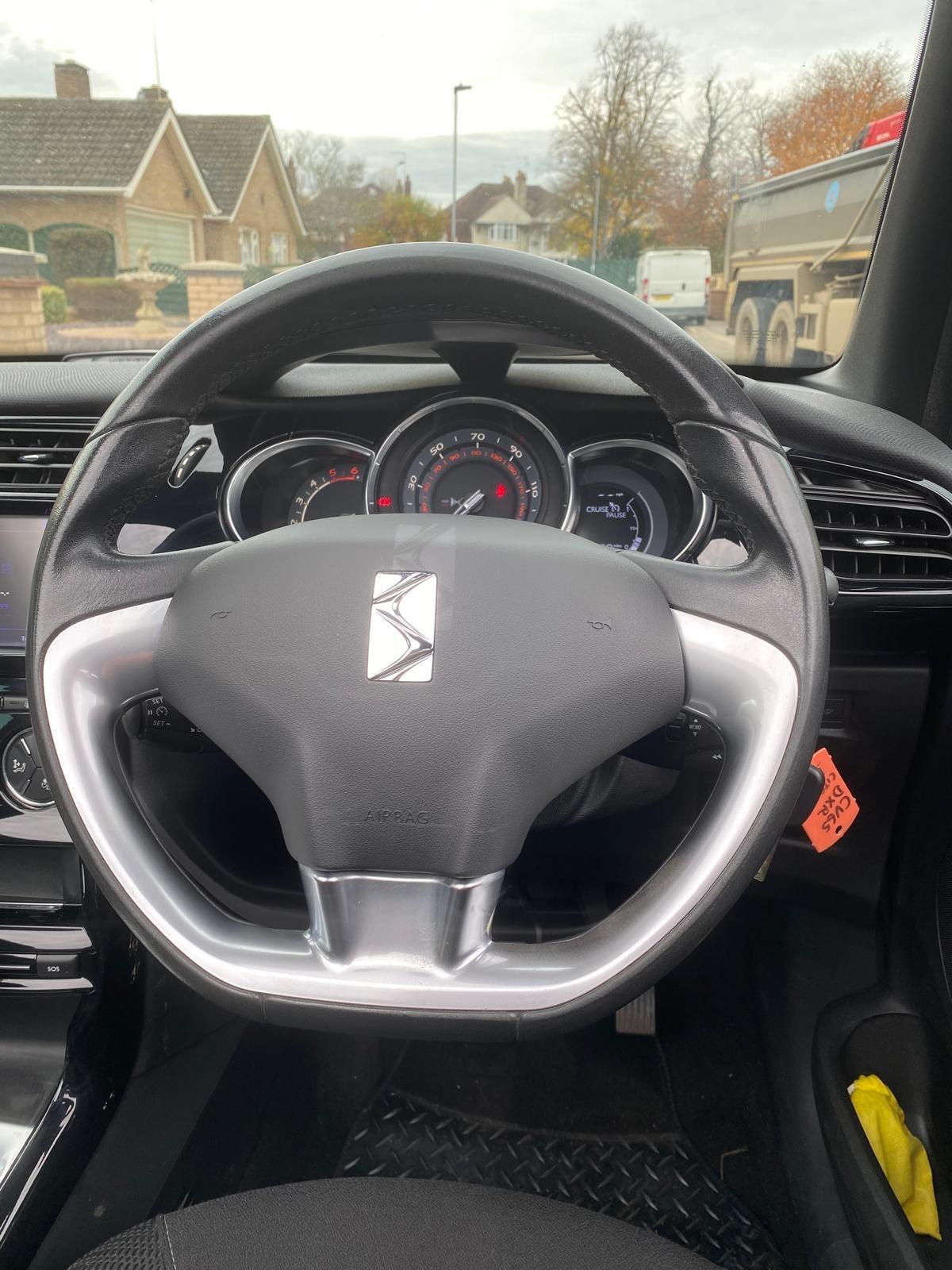 Used DS Automobiles DS 3 Cabrio 2015 for sale - 76499487: Photo 12