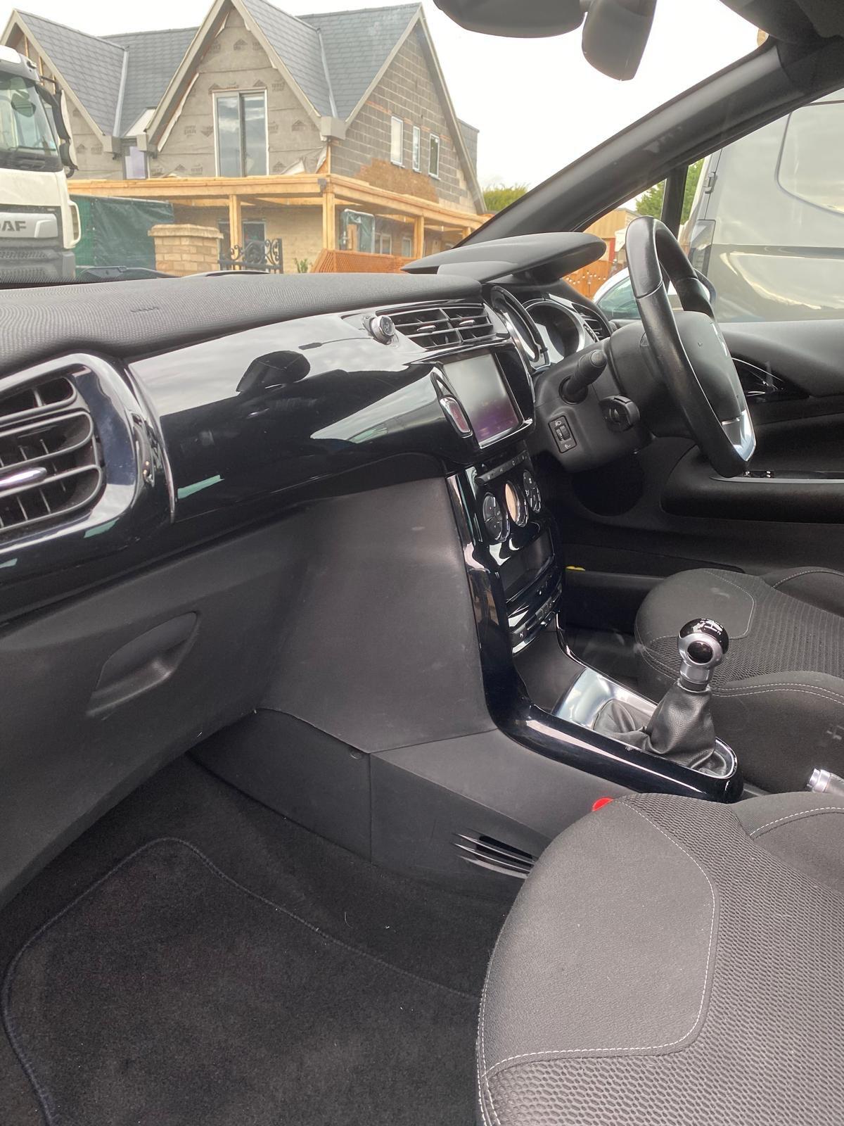 Used DS Automobiles DS 3 Cabrio 2015 for sale - 76499487: Photo 16