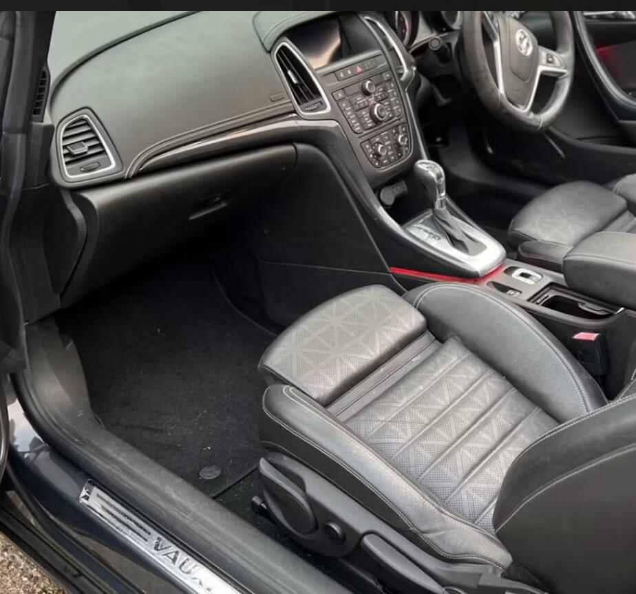 Used Vauxhall Cascada 2015 for sale - 76283681: Photo 3