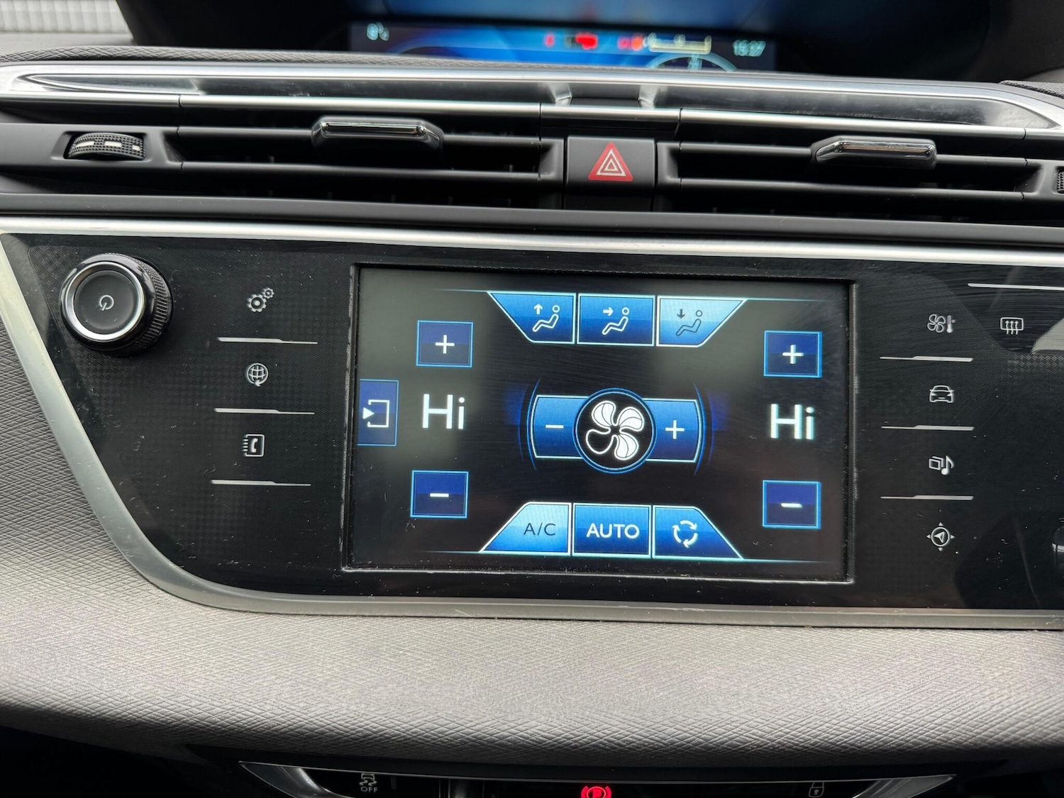 Used Citroen Grand C4 Picasso 2015 for sale - 77793617: Photo 23