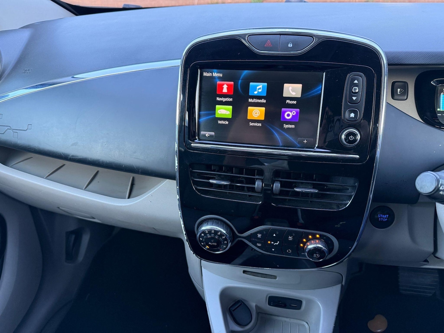 Used Renault Zoe for sale - 76538974: Photo 11