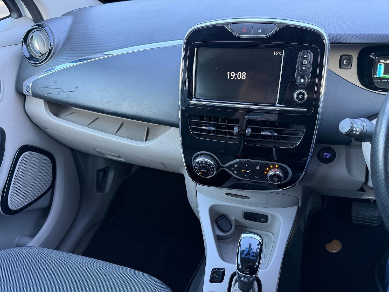 Used Renault Zoe for sale - 76538974: Photo 13