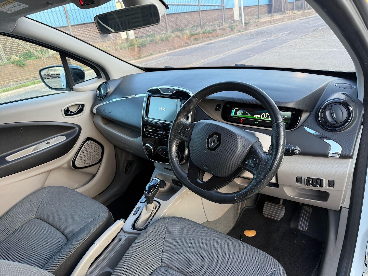 Used Renault Zoe for sale - 76538974: Photo 17