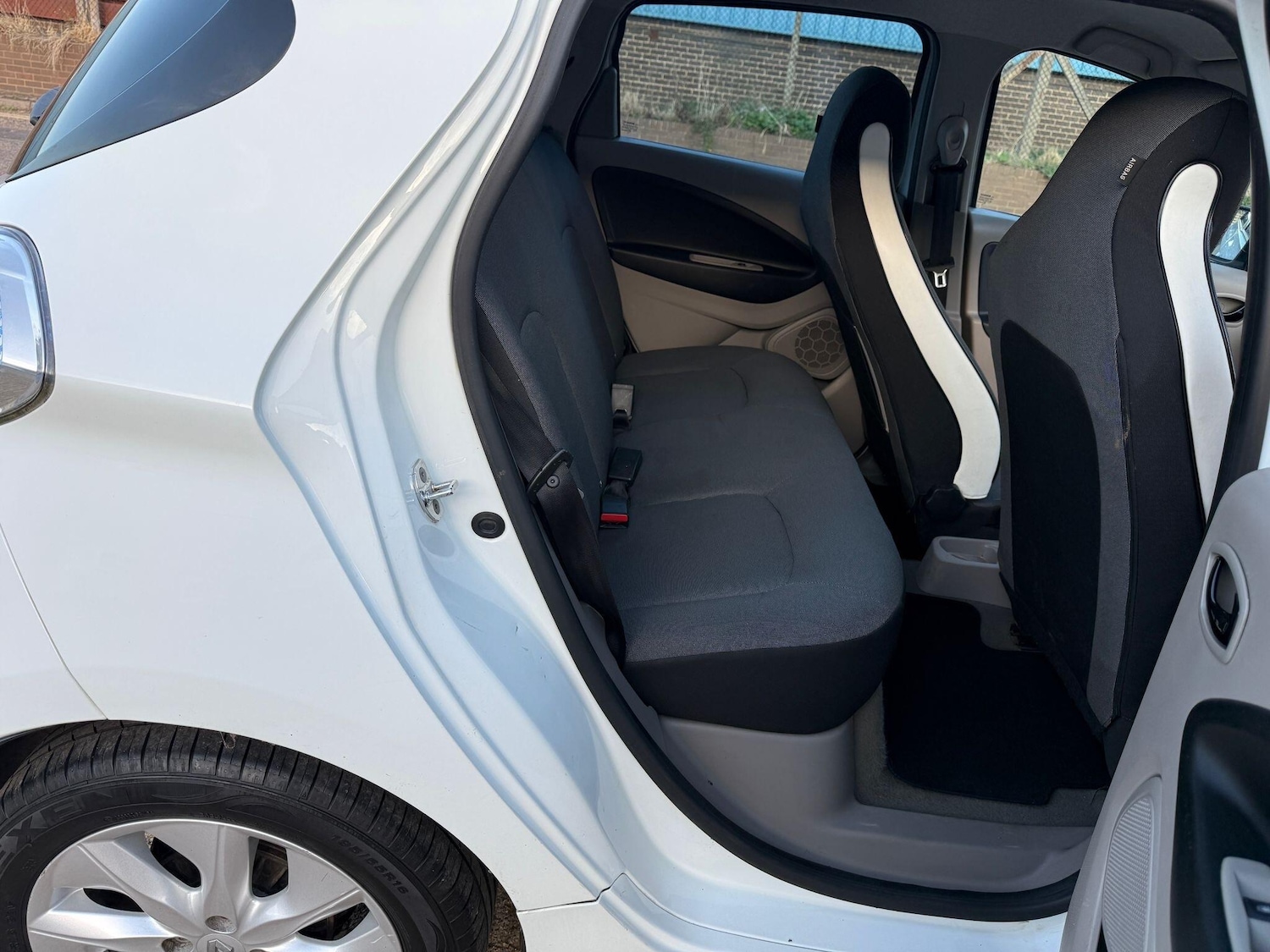 Used Renault Zoe for sale - 76538974: Photo 19