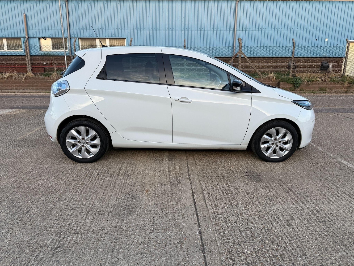 Used Renault Zoe for sale - 76538974: Photo 23