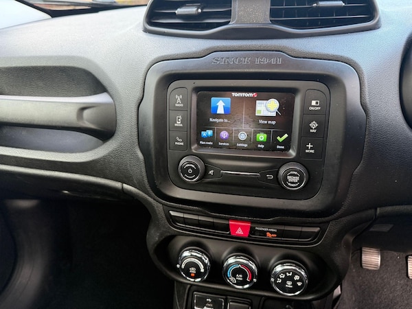 Used Jeep Renegade 2015 for sale - 74553600: Photo 7