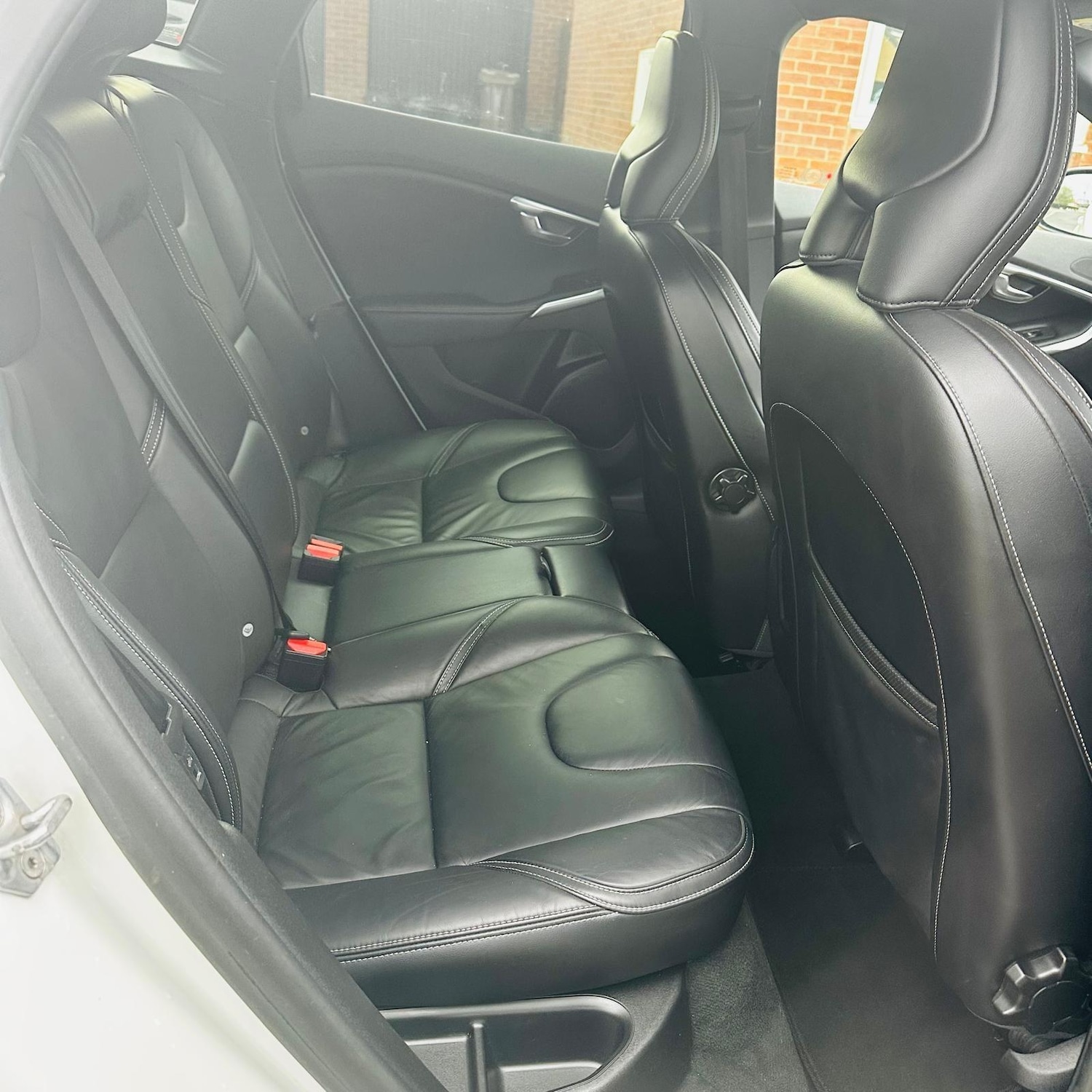 Used Volvo V40 2015 for sale - 76424897: Photo 13