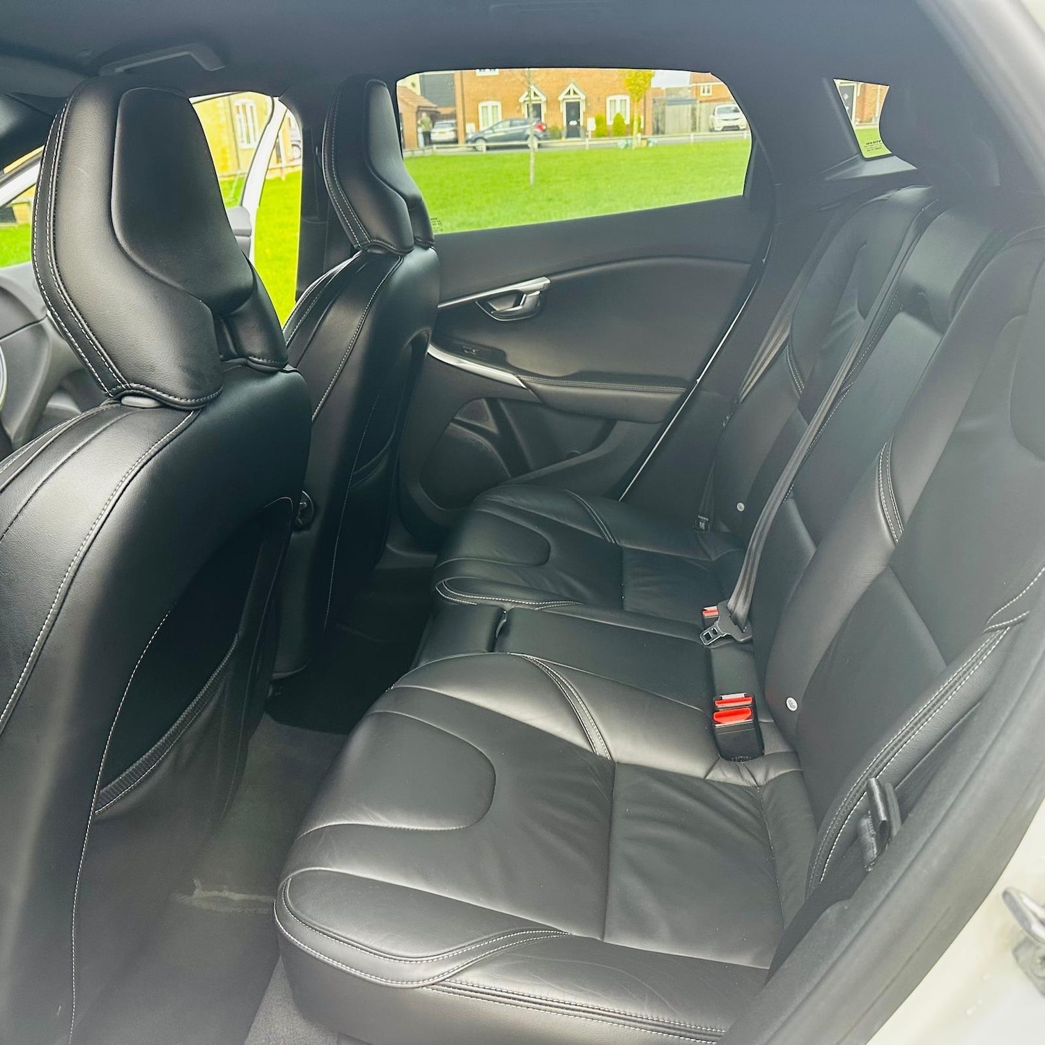 Used Volvo V40 2015 for sale - 76424897: Photo 14