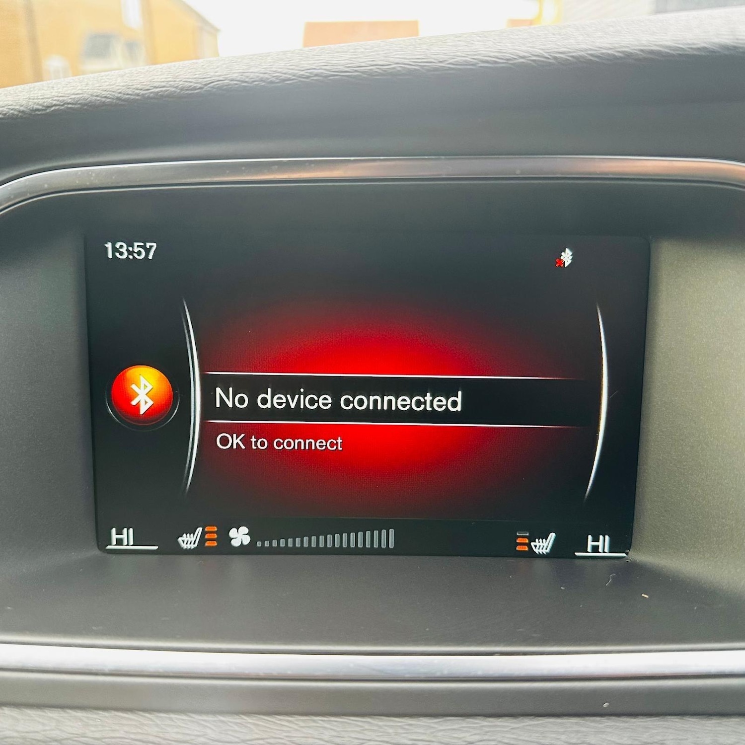 Used Volvo V40 2015 for sale - 76424897: Photo 25