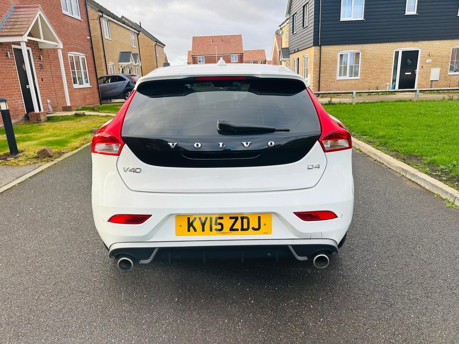 Used Volvo V40 2015 for sale - 76424897: Photo 7