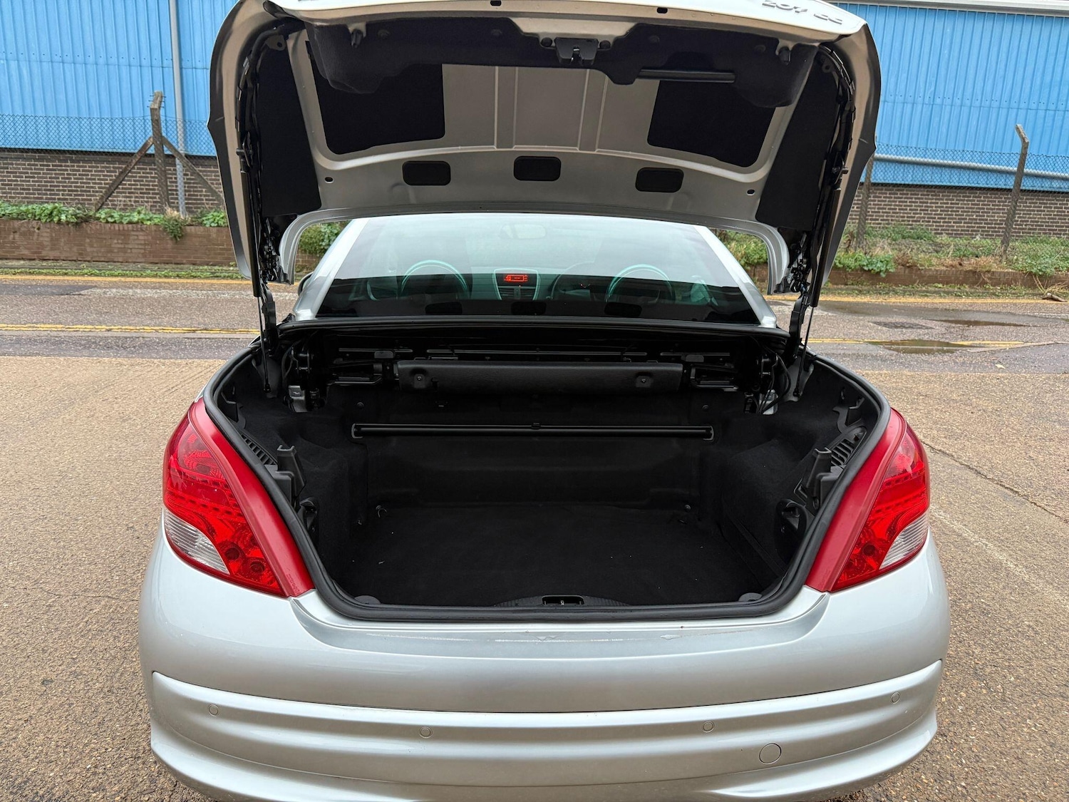 Used Peugeot 207 2010 for sale - 77066428: Photo 19