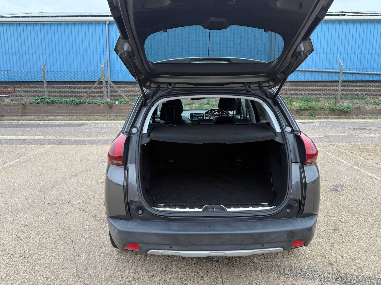 Used Peugeot 2008 2017 for sale - 76094140: Photo 16