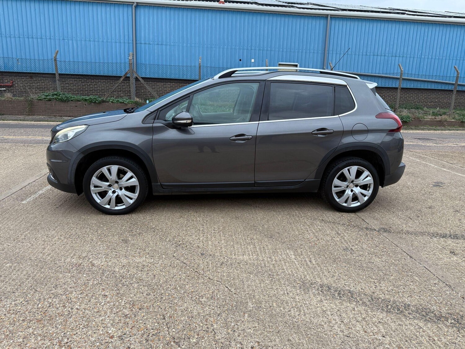 Used Peugeot 2008 2017 for sale - 76094140: Photo 20