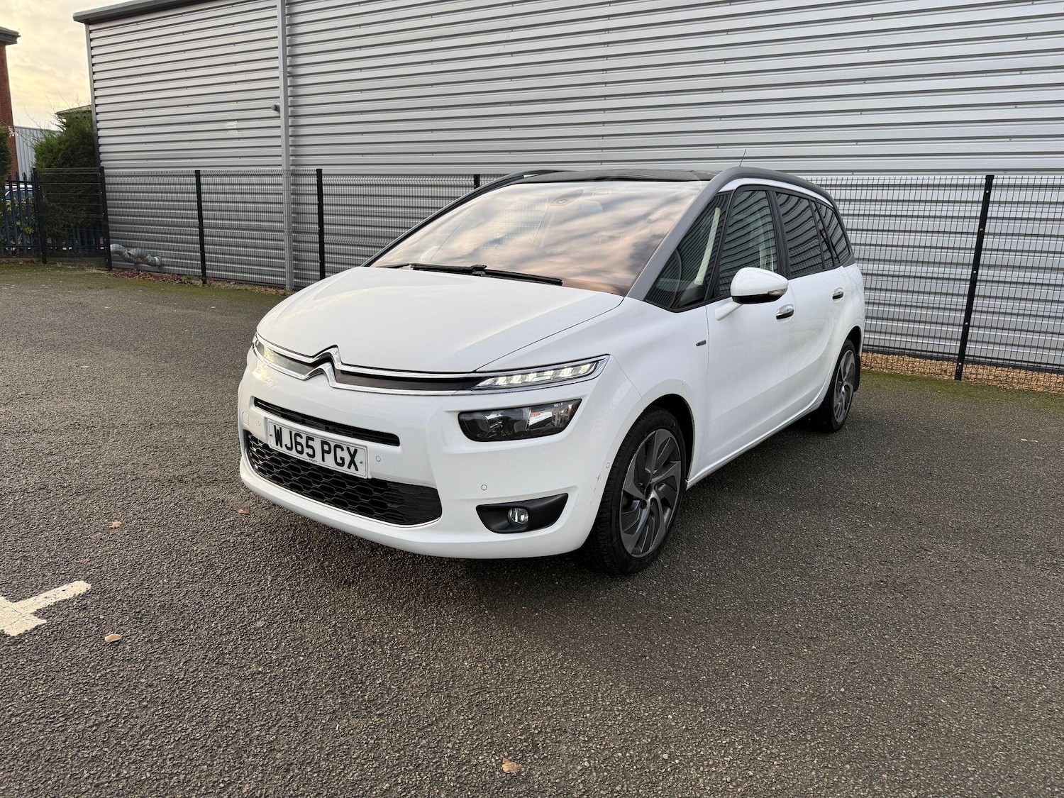 Used Citroen C4 Grand Picasso 2015 for sale - 76752426: Photo 10