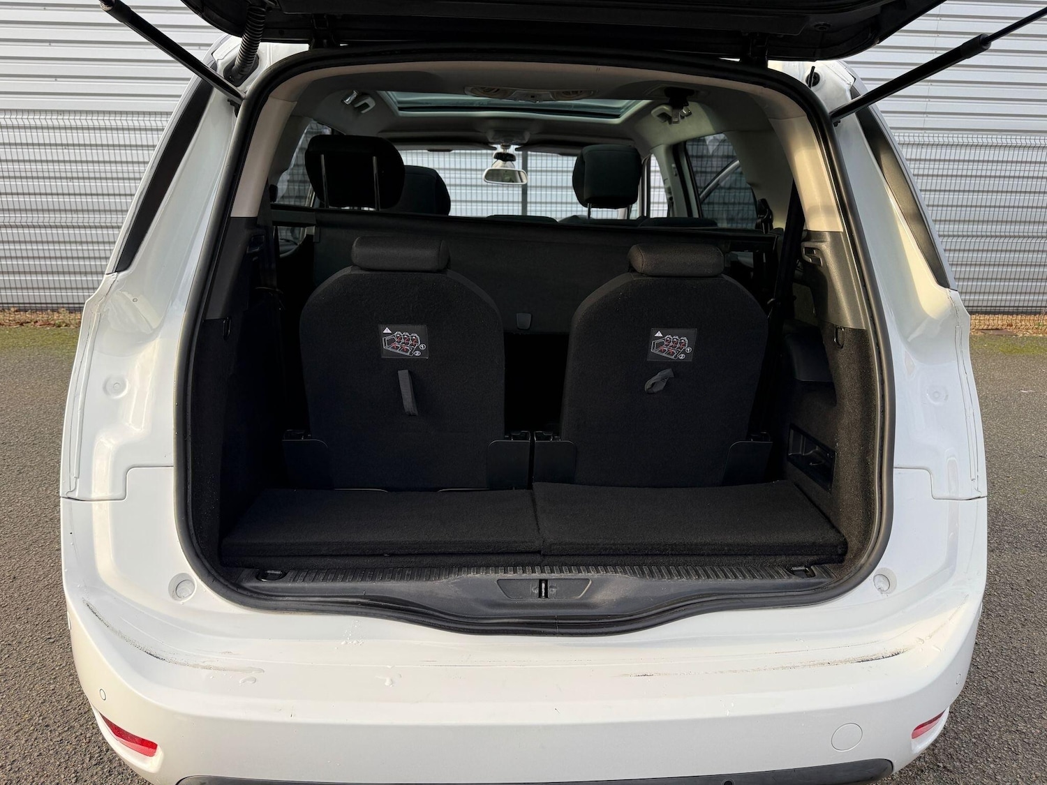 Used Citroen C4 Grand Picasso 2015 for sale - 76752426: Photo 27