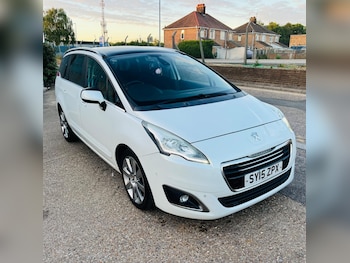 Used Peugeot 5008 2015 for sale - 78728540: Photo