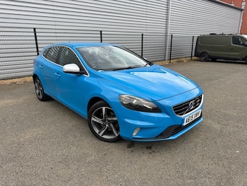 Used Volvo V40 2015 for sale - 78492440: Photo