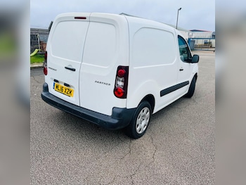 Used Peugeot Partner 2016 for sale - 77793735: Photo