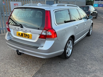 Used Volvo V70 2011 for sale - 79634382: Photo