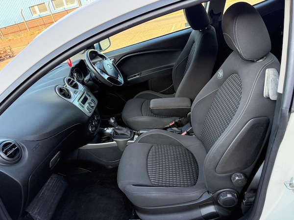 Used Alfa Romeo MiTo 2011 for sale - 75082623: Photo 12