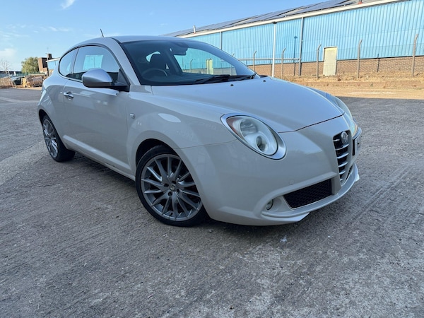 Used Alfa Romeo MiTo 2011 for sale - 75082623: Photo 1
