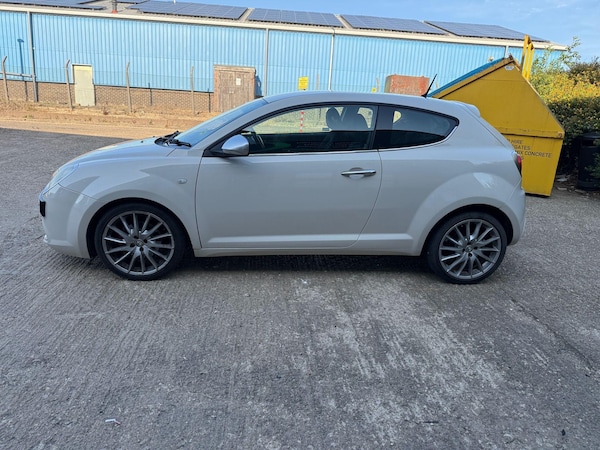Used Alfa Romeo MiTo 2011 for sale - 75082623: Photo 7