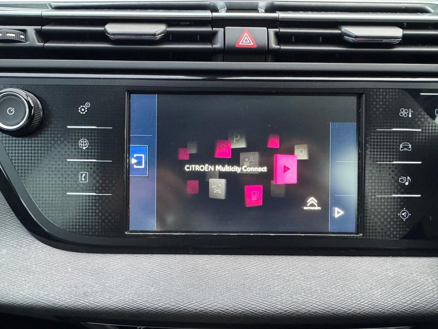 Used Citroen C4 Picasso 2015 for sale - 76994924: Photo 22