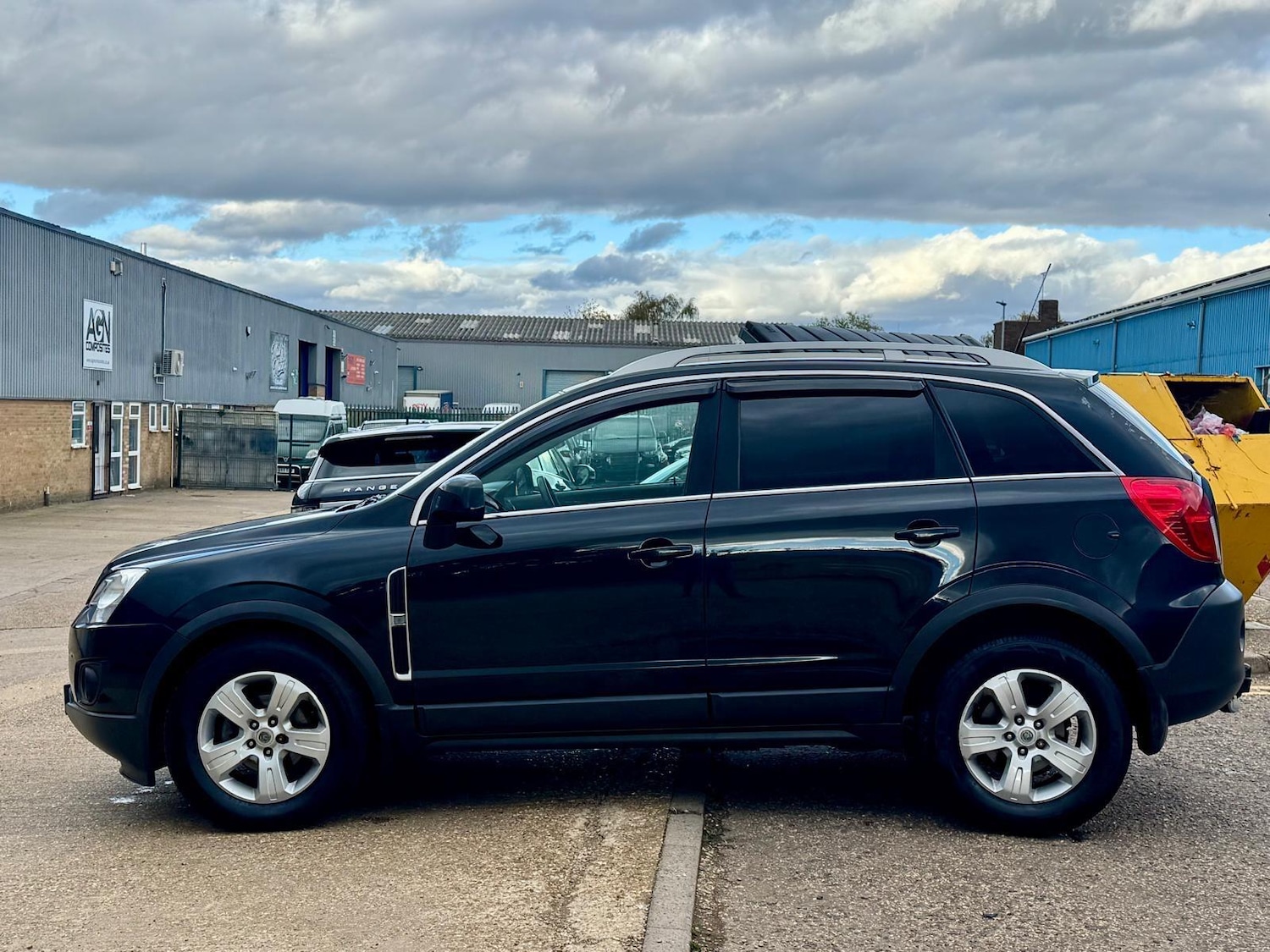 Used Vauxhall Antara 2013 for sale - 76689404: Photo 3