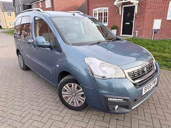 Used Peugeot Partner Tepee 2015 for sale - 77892298: Photo