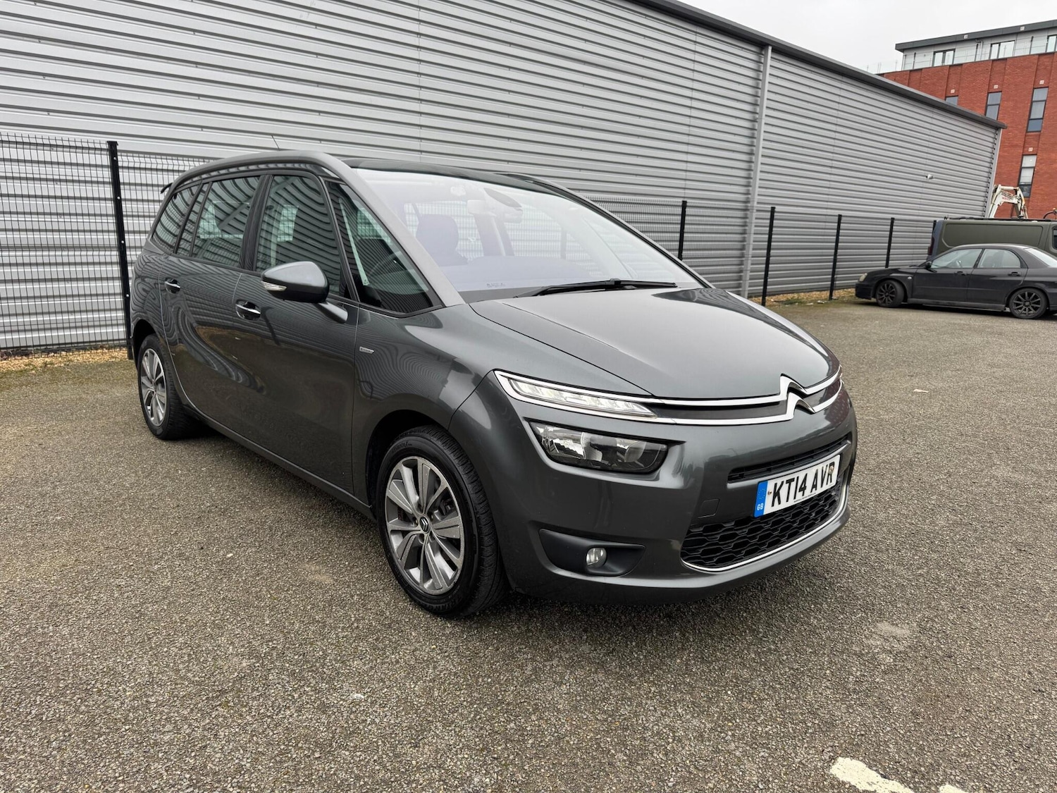 Used Citroen Grand C4 Picasso 2014 for sale - 77794049: Photo 2
