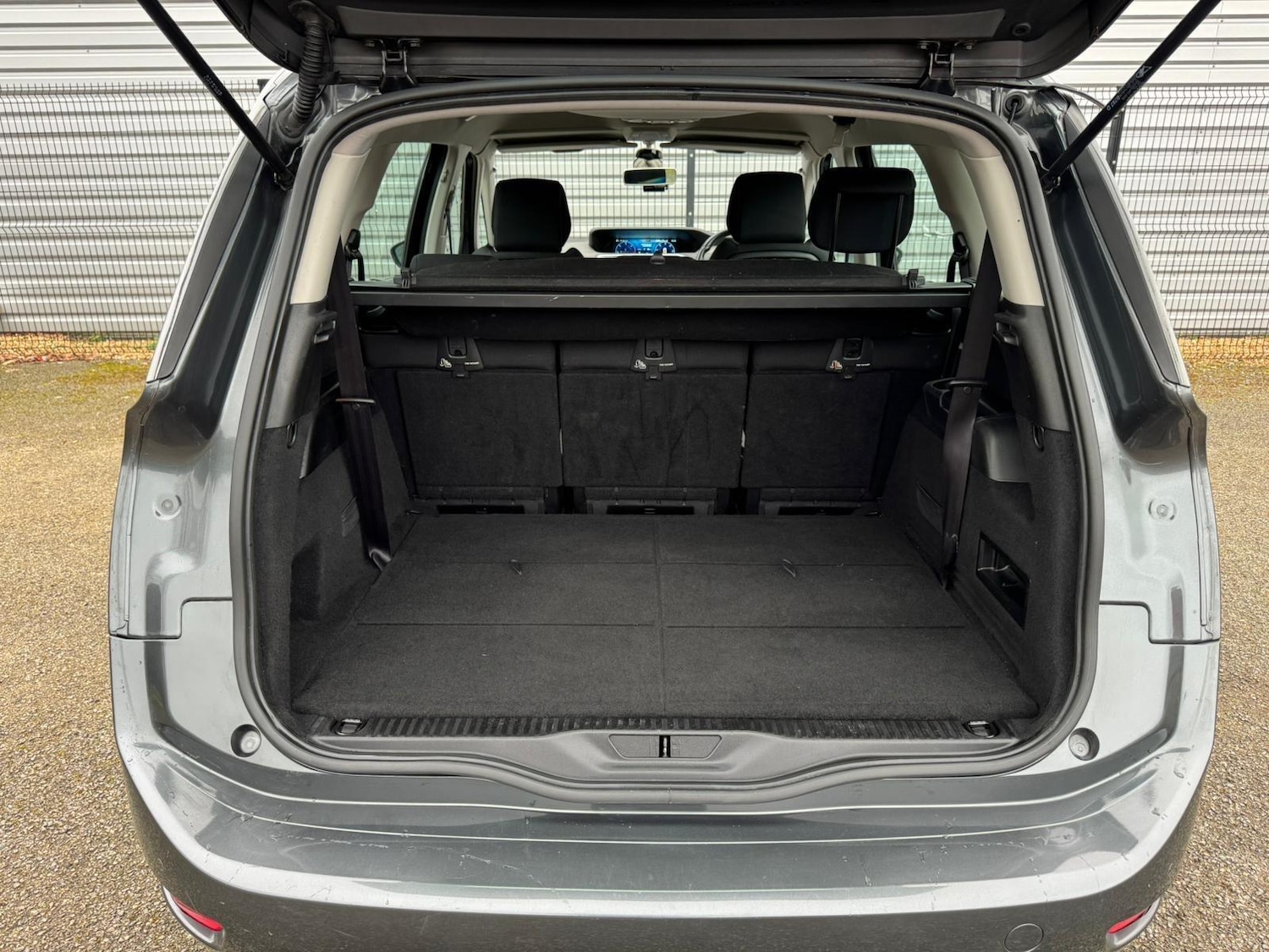 Used Citroen Grand C4 Picasso 2014 for sale - 77794049: Photo 27