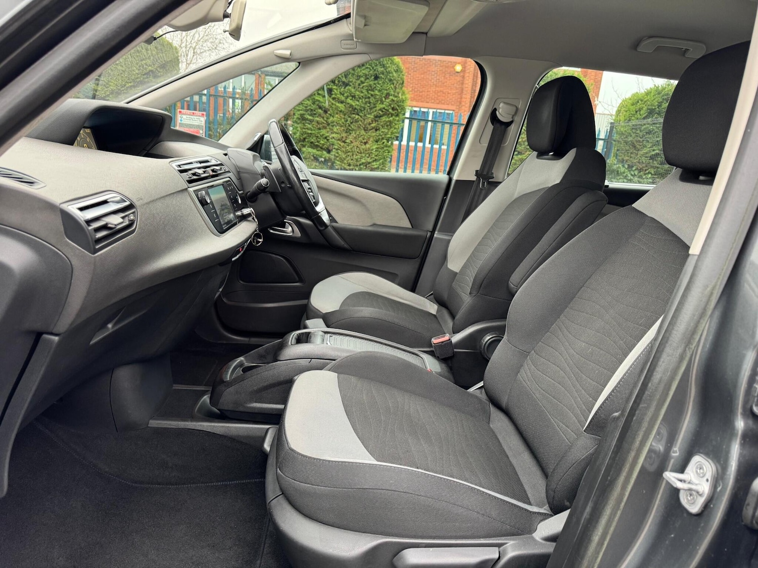 Used Citroen Grand C4 Picasso 2014 for sale - 77794049: Photo 33