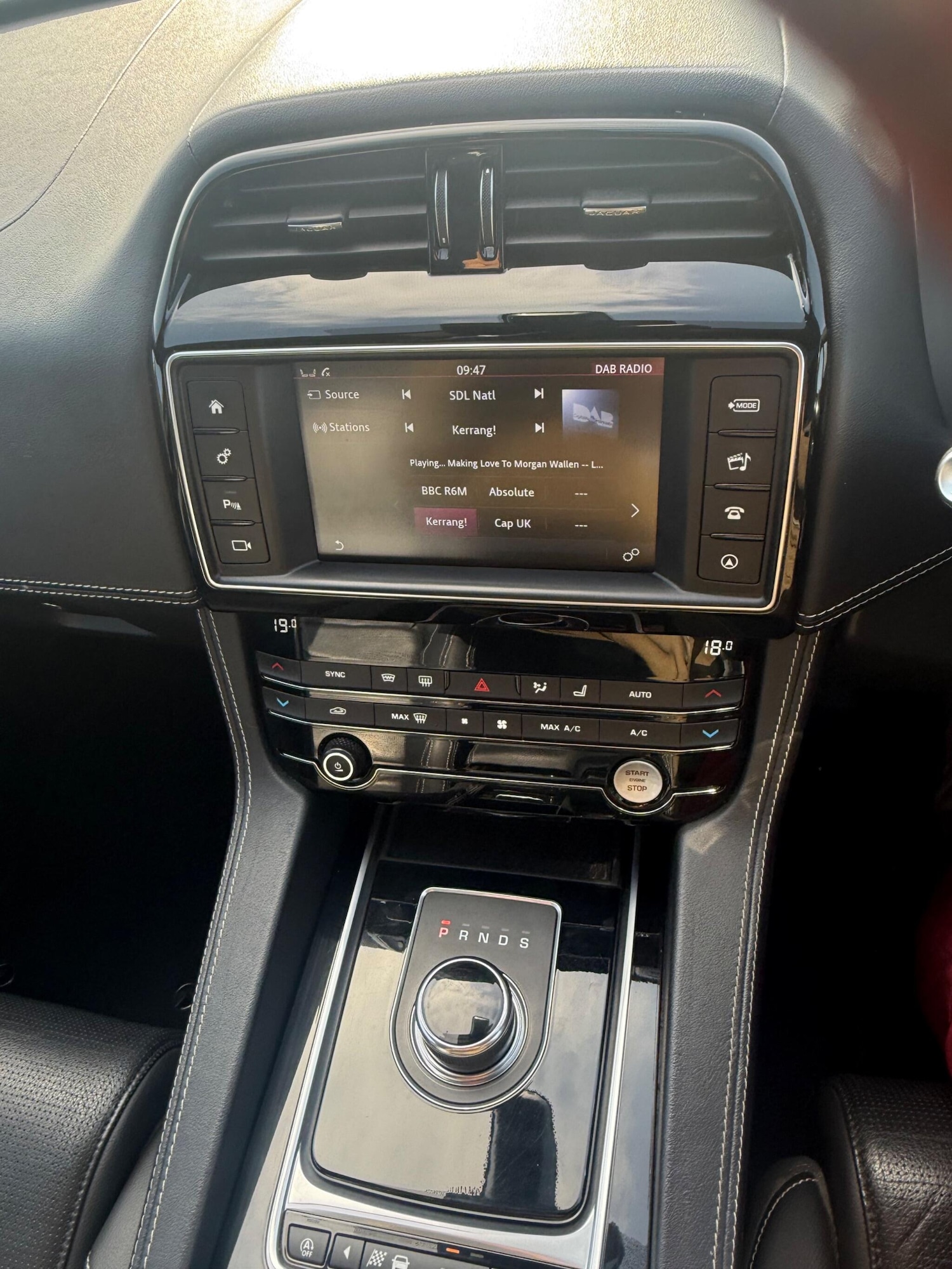 Used Jaguar F-Pace 2017 for sale - 77633383: Photo 21