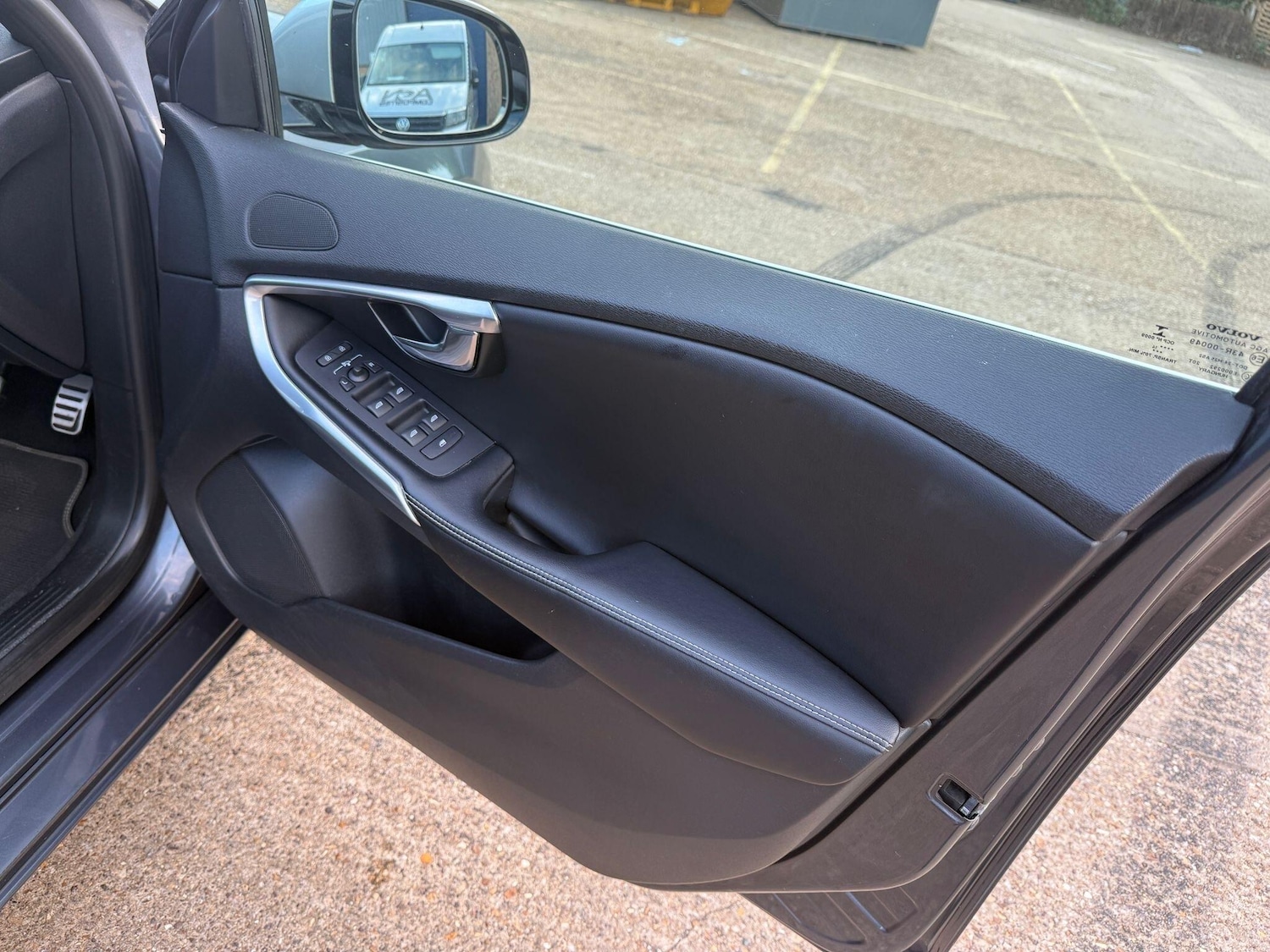 Used Volvo V40 2014 for sale - 76121518: Photo 20