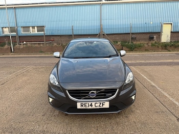 Used Volvo V40 2014 for sale - 76121518: Photo