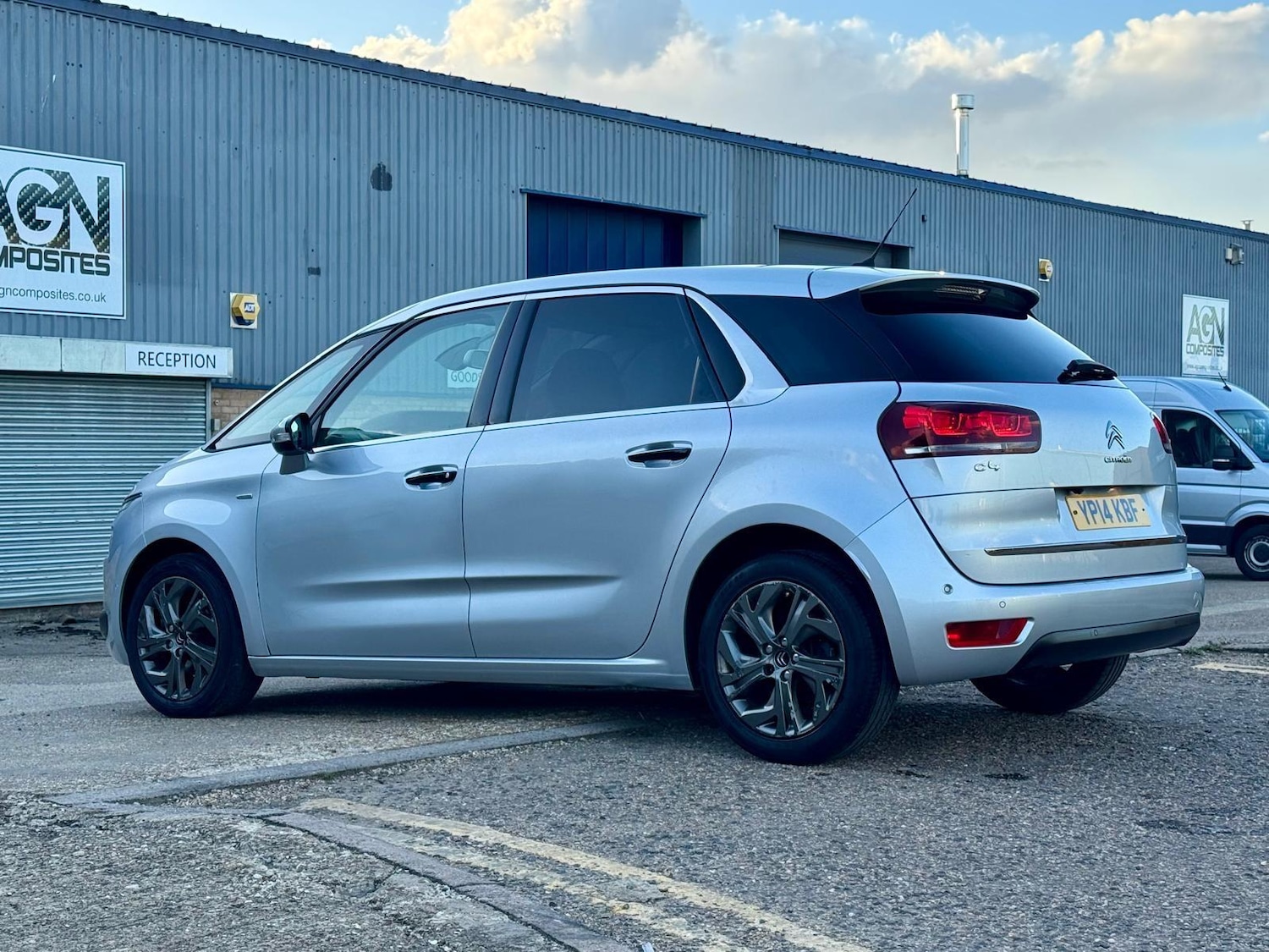 Used Citroen C4 Picasso 2014 for sale - 76993676: Photo 14