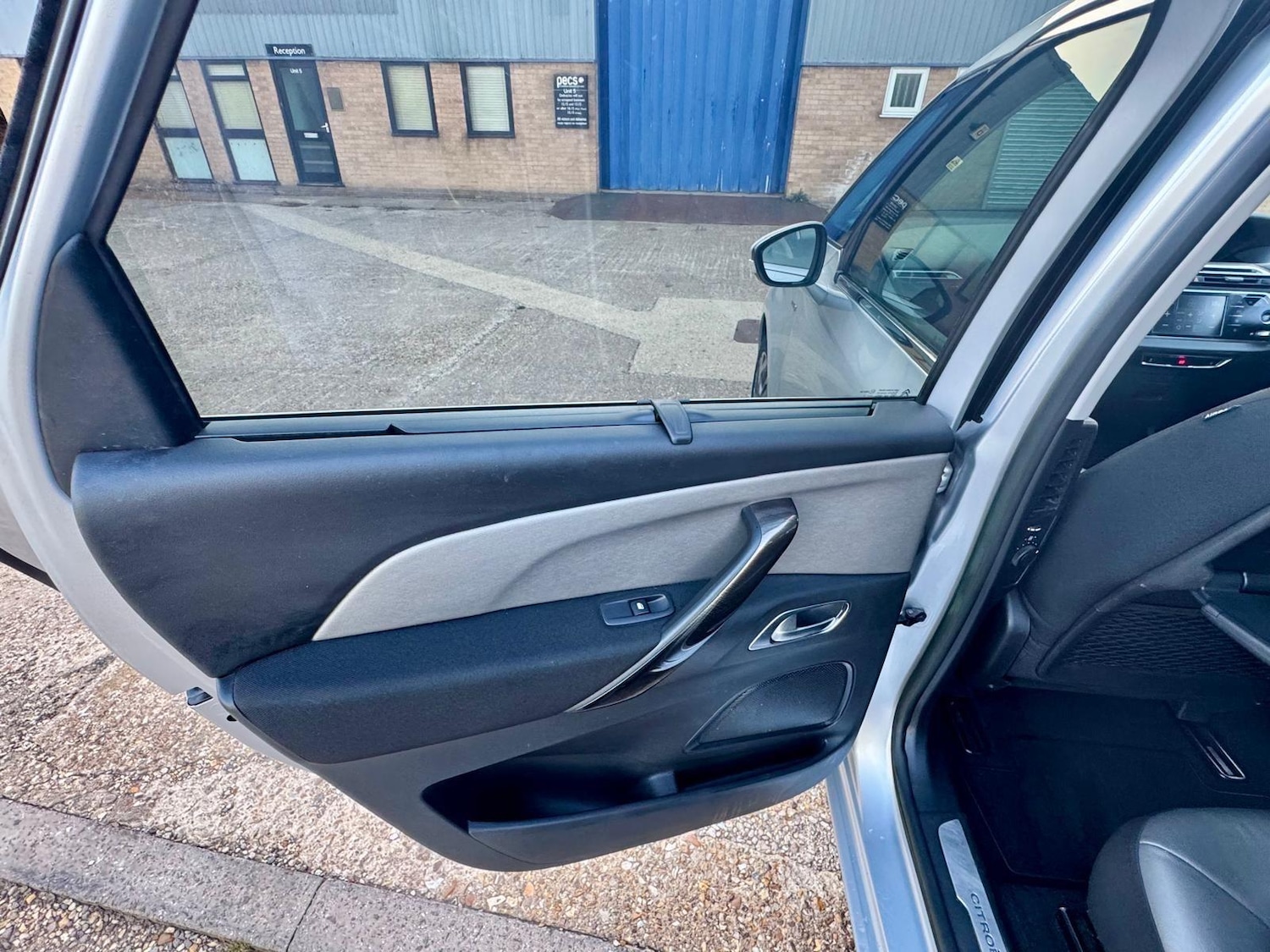 Used Citroen C4 Picasso 2014 for sale - 76993676: Photo 27