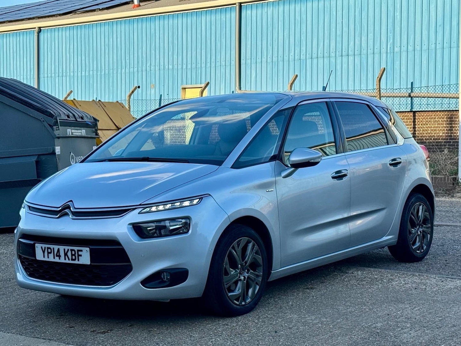 Used Citroen C4 Picasso 2014 for sale - 76993676: Photo 7