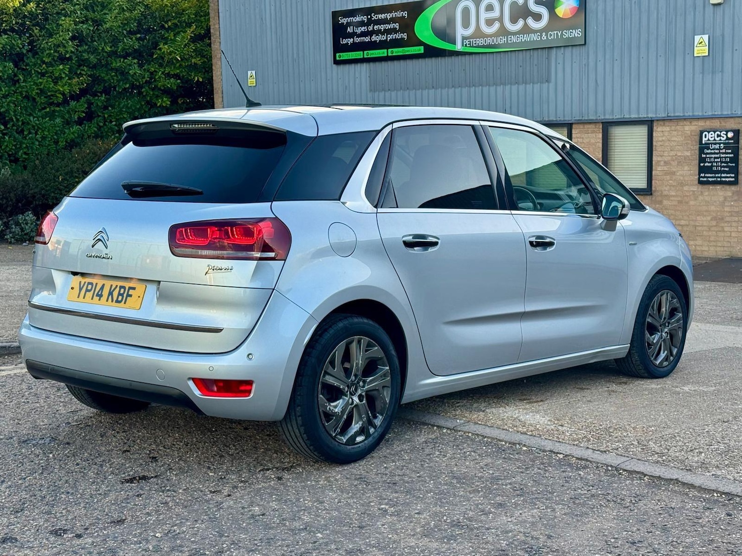 Used Citroen C4 Picasso 2014 for sale - 76993676: Photo 9